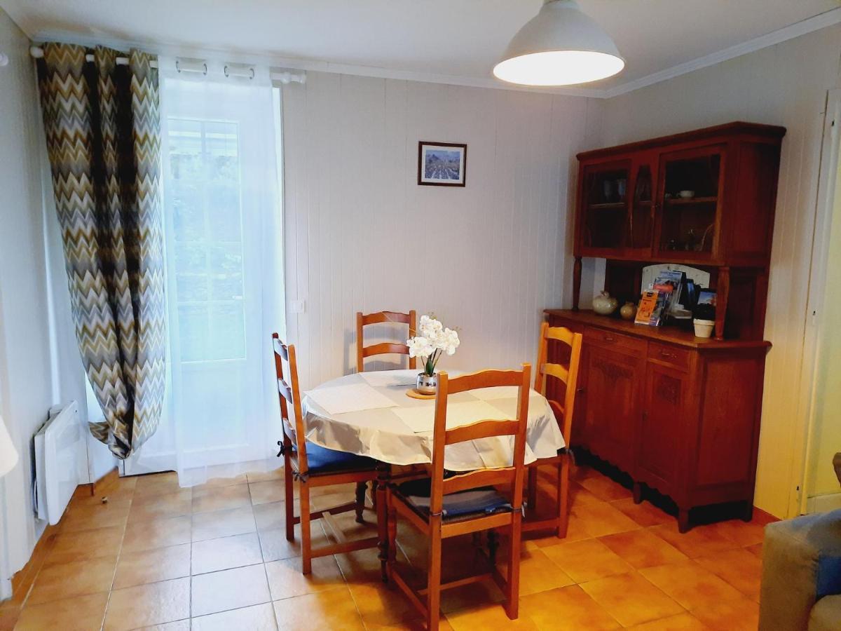 Gites De La Petite Suisse Clécy Exteriör bild