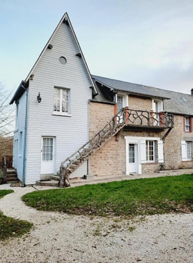 Gites De La Petite Suisse Clécy Exteriör bild