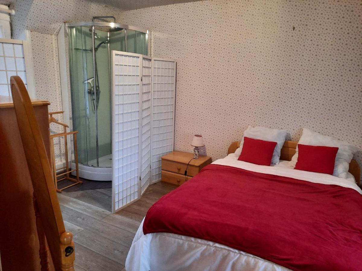 Gites De La Petite Suisse Clécy Exteriör bild